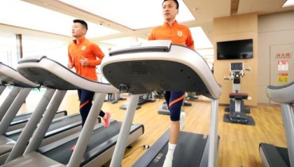 欧博ABG官网-泰山第一练孙准浩视频被热议 双冠王带着严肃上路