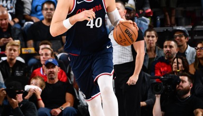 3年5860万！肉眼可见破坏进攻空间 祖巴茨真进入离队倒计时了？