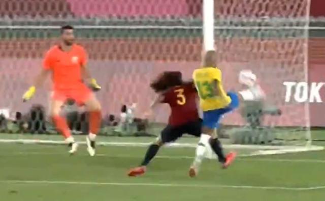 1628339125784020614.jpg 54324352.jpg